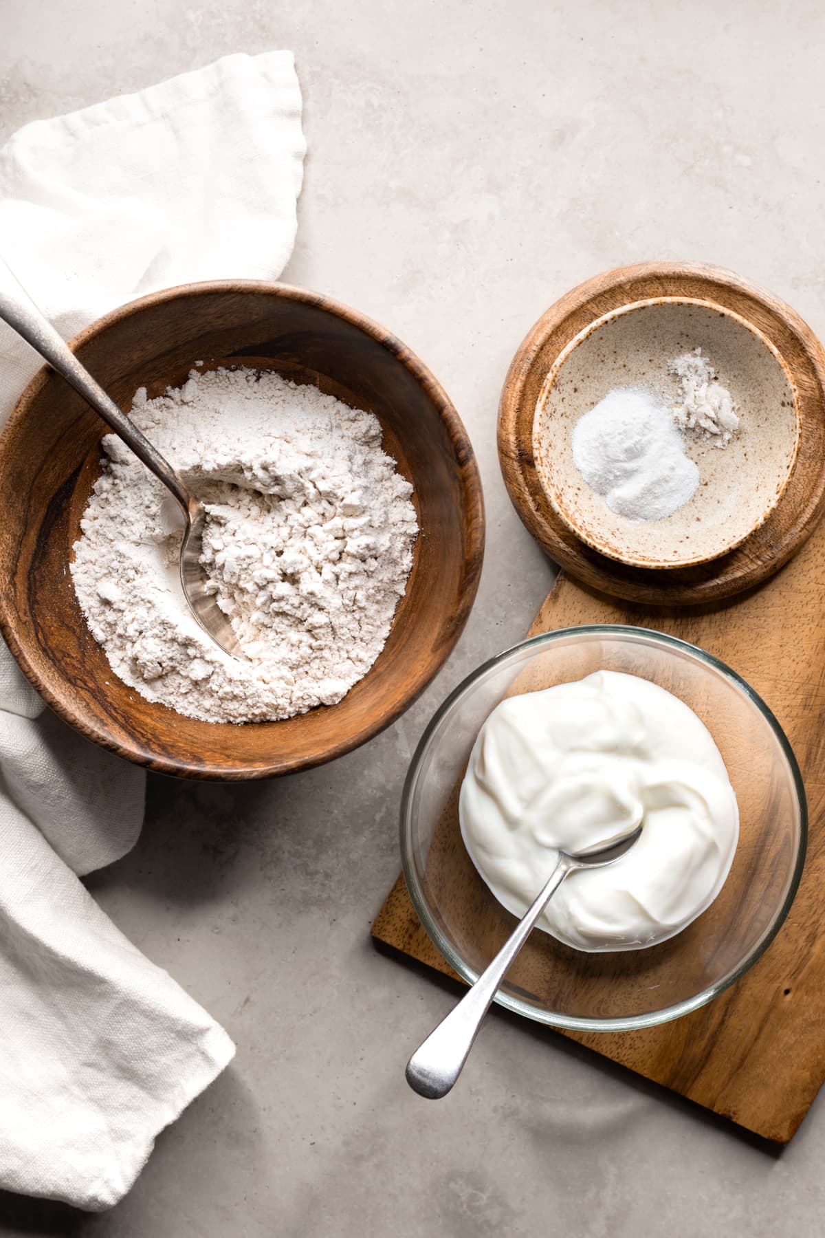 Ingredients for gluten-free flatbread separated into bowls